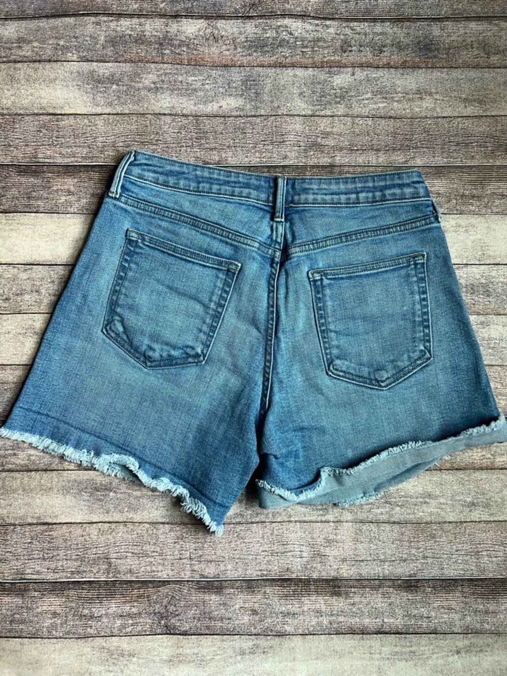 Just Black Blue High-Rise Frayed Hem Denim Shorts Size Large - Picture 2 of 2